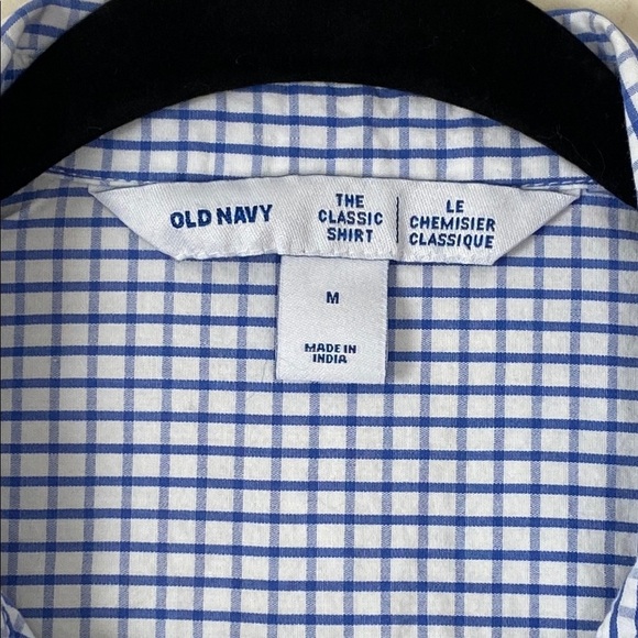 Old Navy The Classic Shirt Blue and White Casual Button Down Cotton Size Medium - Picture 3 of 8